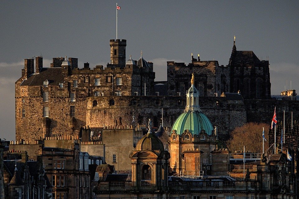 Best Things to Do in Edinburgh: Top Attractions and Tips