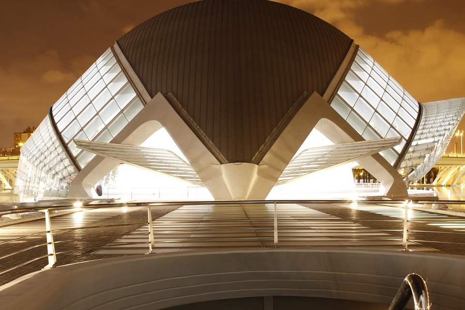 Best Time to Visit Valencia: Perfect Seasons for Travelers