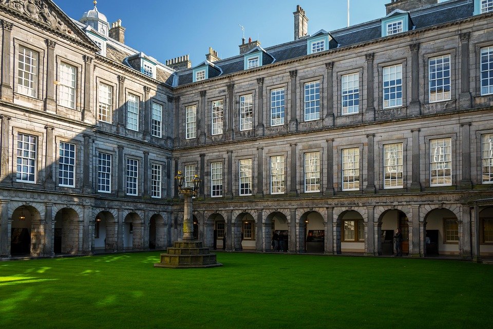 Best Things to Do in Edinburgh: A Traveler’s Ultimate Guide