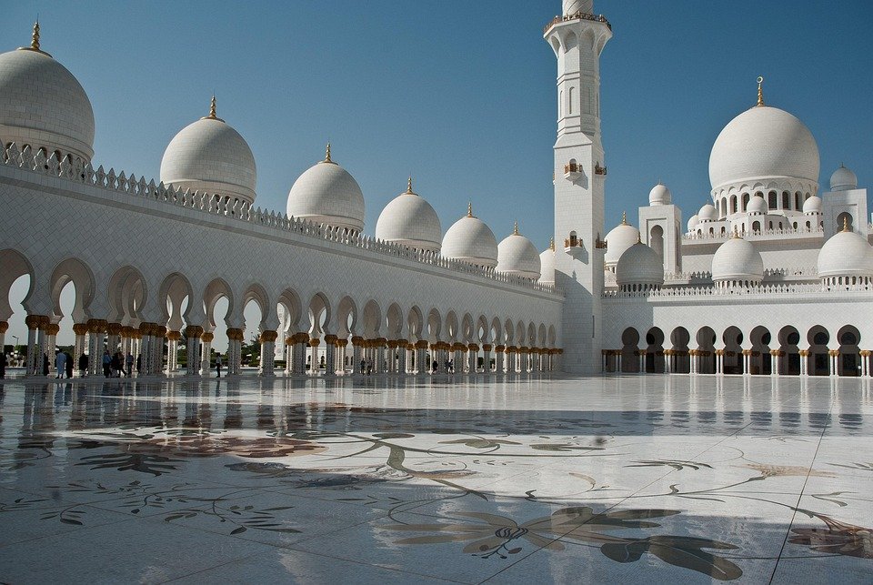 Where to Stay in Abu Dhabi: Top Hotels and Hidden Gems