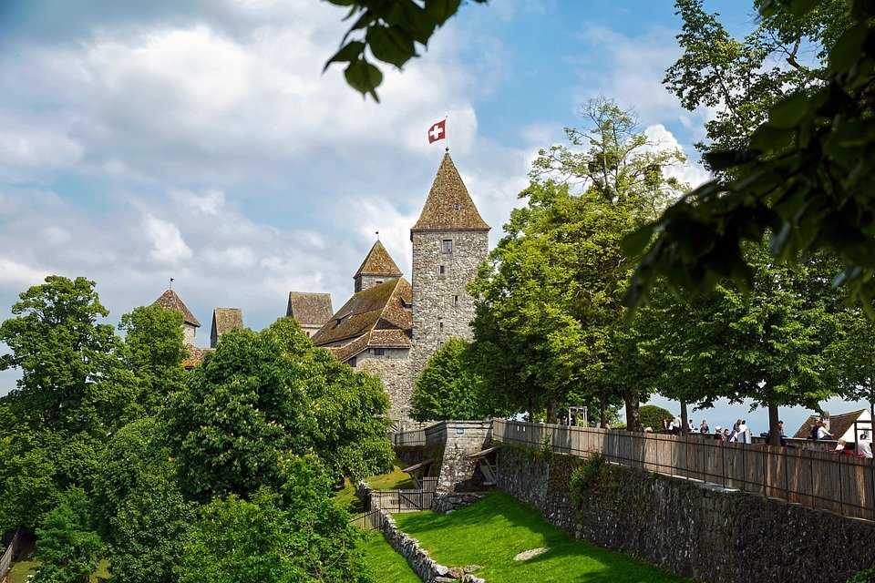 Best Time to Visit Zurich for Unforgettable Experiences