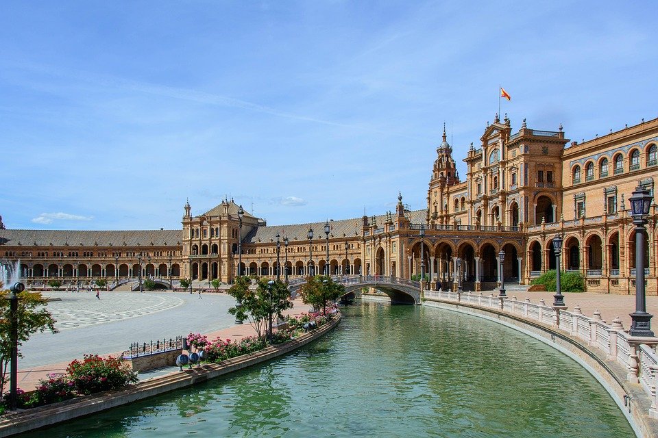 Best Time to Visit Seville: Enjoy the City’s Hidden Gems