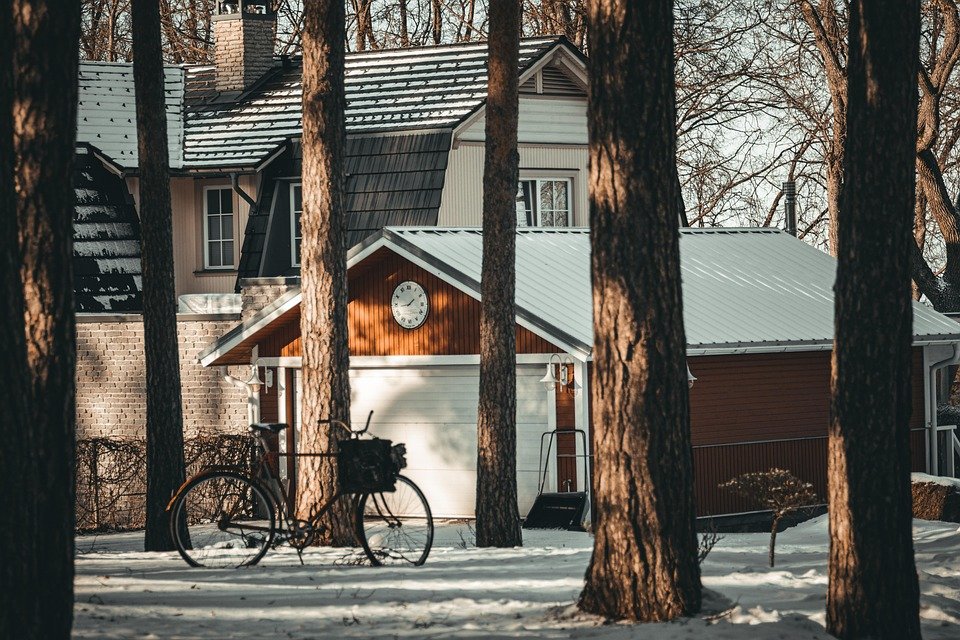 Best Time to Visit Tallinn: Perfect Seasons for Your Trip
